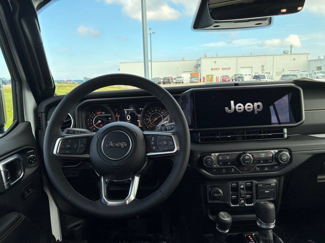 New 2026 Jeep Wrangler Unlimited Sahara AWD/4WD image 14