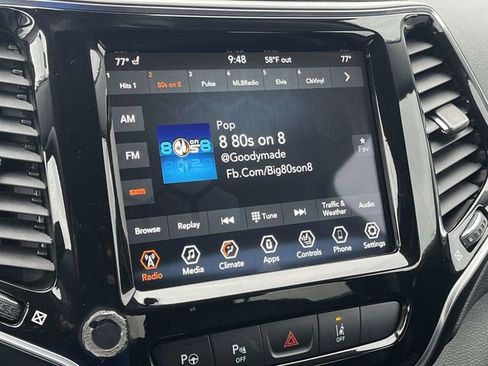 Used 2021 Jeep Cherokee Limited image 30