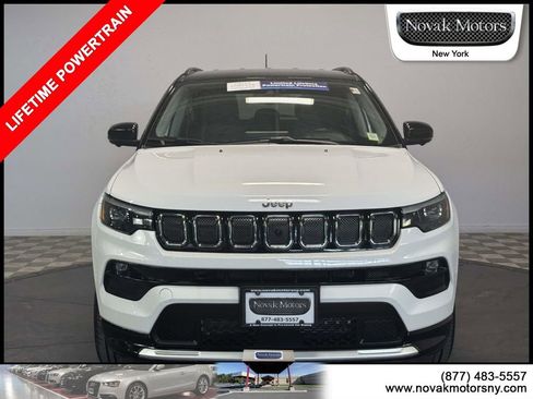 Used 2022 Jeep Compass Limited w/ Elite Group AWD/4WD image 2