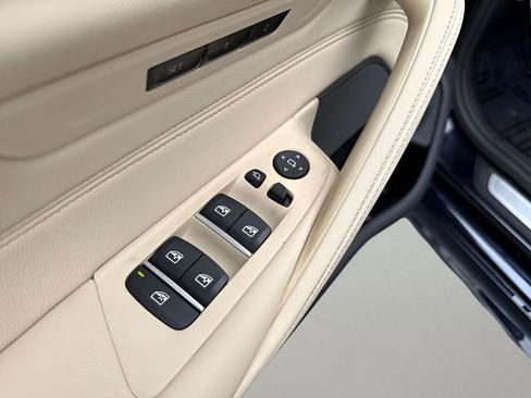 Certified 2023 BMW 530i xDrive w/ M Sport Package image 11