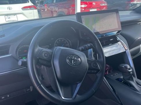 Used 2024 Toyota Venza Nightshade AWD/4WD image 6