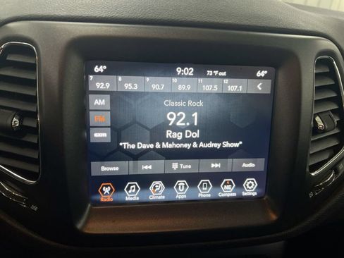 Used 2019 Jeep Compass Trailhawk AWD/4WD image 14