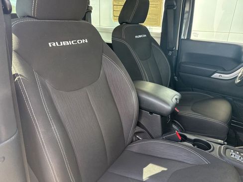 Used 2014 Jeep Wrangler Rubicon w/ Power Convenience Group AWD/4WD image 24