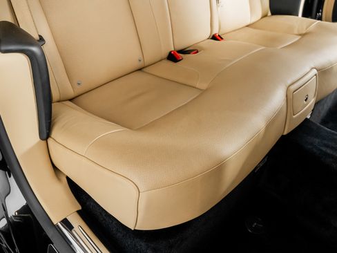 Used 2013 Rolls-Royce Ghost image 31