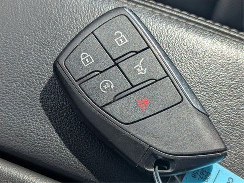 Used 2023 Buick Envision Essence w/ Sport Touring Package image 34