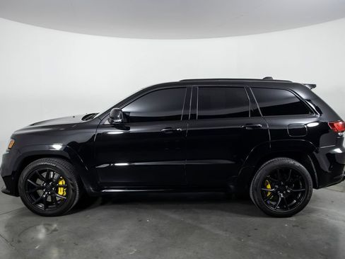 Used 2018 Jeep Grand Cherokee Trackhawk AWD/4WD image 12