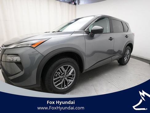 Used 2024 Nissan Rogue S AWD/4WD image 1