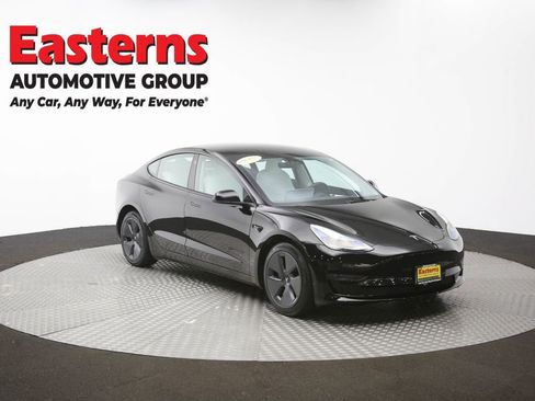 Used 2023 Tesla Model 3 Standard Range image 45