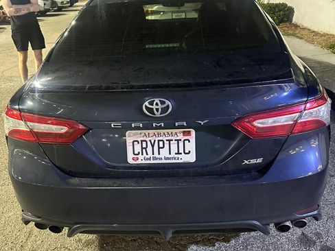 Used 2020 Toyota Camry XSE image 7