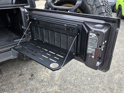 Used 2018 Jeep Wrangler Unlimited Rubicon image 15