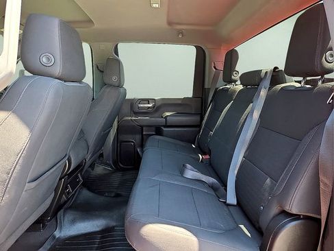 Used 2022 Chevrolet Silverado 2500 Custom w/ Custom Value Package AWD/4WD image 13