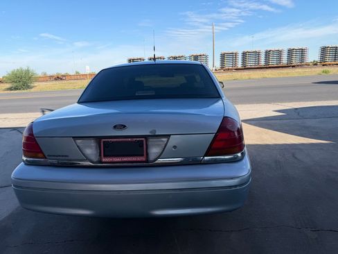 Used 2003 Ford Crown Victoria Police Interceptor image 19