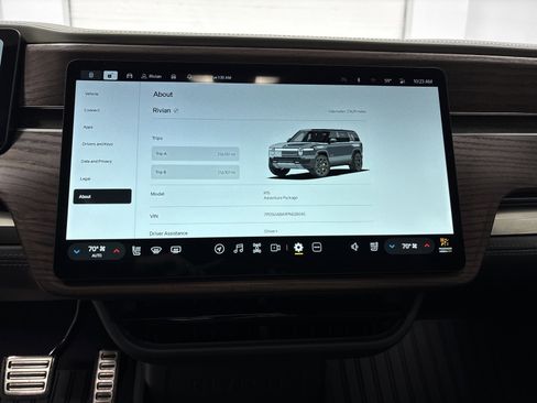 Used 2023 Rivian R1S Adventure AWD/4WD image 29