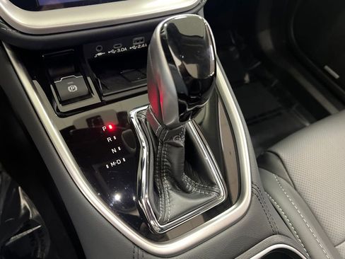 Used 2025 Subaru Outback Limited image 27