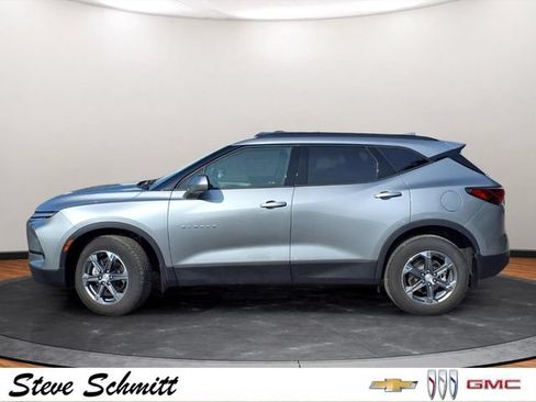 Certified 2024 Chevrolet Blazer LT w/ Convenience Package FWD image 2