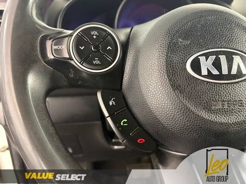 Used 2014 Kia Soul FWD image 13