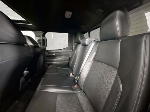 Certified 2025 Toyota Tacoma Limited AWD/4WD image 32