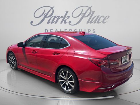 Used 2017 Acura TLX w/ Technology Package FWD image 3