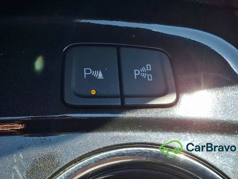 Certified 2022 Chevrolet Equinox Premier FWD image 25