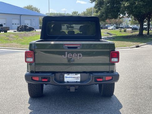 Used 2023 Jeep Gladiator Rubicon w/ Trailer Tow Package AWD/4WD image 8