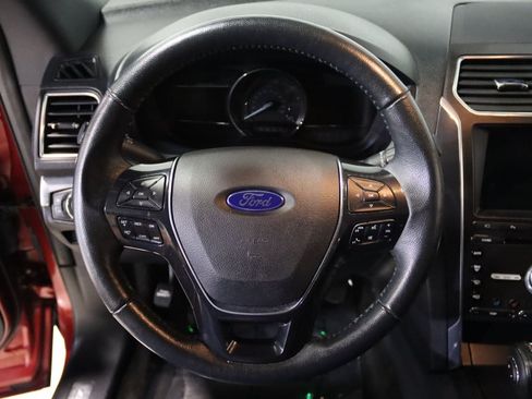 Used 2018 Ford Explorer Limited AWD/4WD image 34