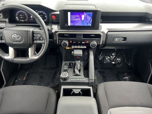Used 2025 Toyota 4Runner TRD Off-Road image 33