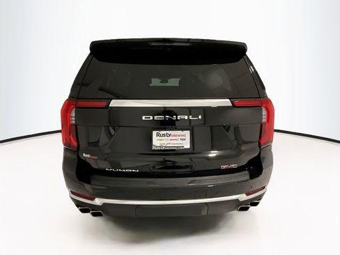 Used 2025 GMC Yukon XL Denali image 6