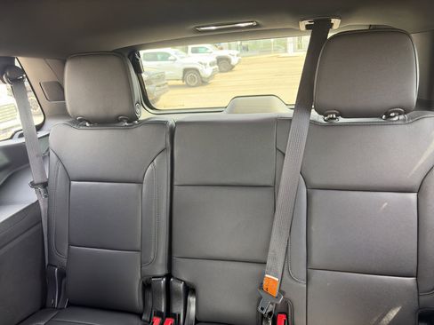 Used 2023 Chevrolet Tahoe LT w/ LT Signature Package image 14