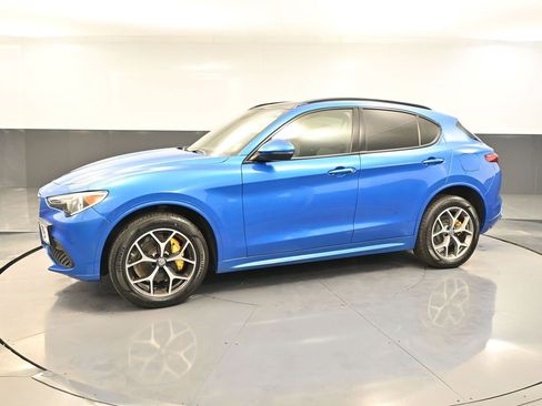 Used 2020 Alfa Romeo Stelvio Ti Sport w/ Quick Order Package 22S Sport image 12
