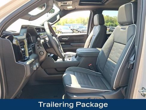 Used 2026 GMC Sierra 1500 AT4X AWD/4WD image 2