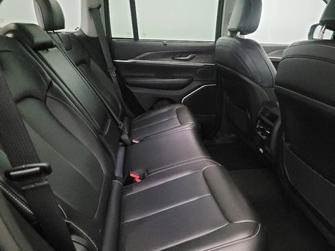 Used 2022 Jeep Grand Cherokee Limited 4xe w/ Luxury Tech Group II image 19