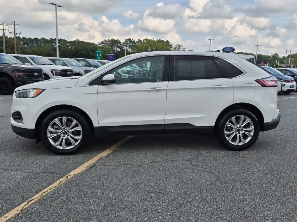 Used 2024 Ford Edge Titanium AWD/4WD image 5