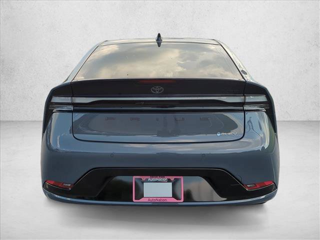 New 2027 Toyota Prius Plug-In Hybrid FWD image 6