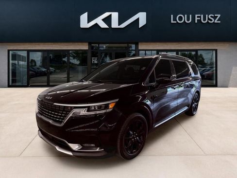 Used 2022 Kia Carnival SX Prestige FWD image 1