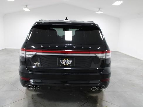 Used 2023 Lincoln Aviator Reserve w/ Equipment Group 201A AWD/4WD image 8