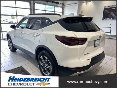 Used 2024 Chevrolet Blazer LT w/ LPO, Floor Liner Package FWD image 5