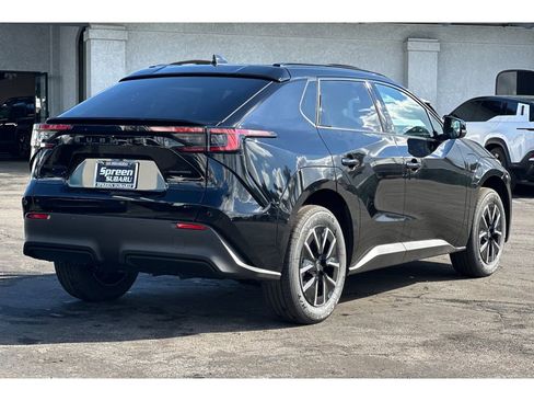 New 2026 Subaru Solterra Premium image 3