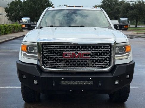 Used 2016 GMC Sierra 2500 Denali w/ Duramax Plus Package image 8
