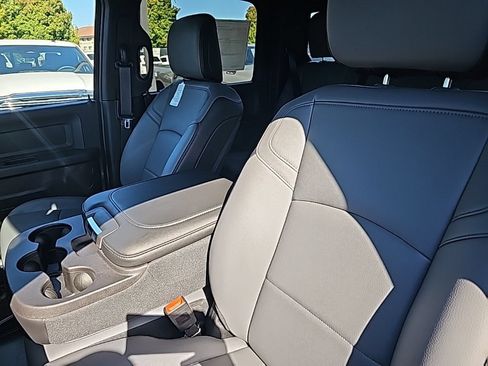 New 2026 RAM 2500 Tradesman AWD/4WD image 12