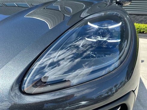 Used 2026 Porsche Macan image 13