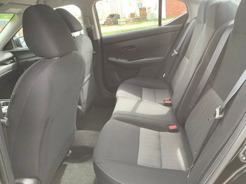 Used 2025 Nissan Sentra SV image 25