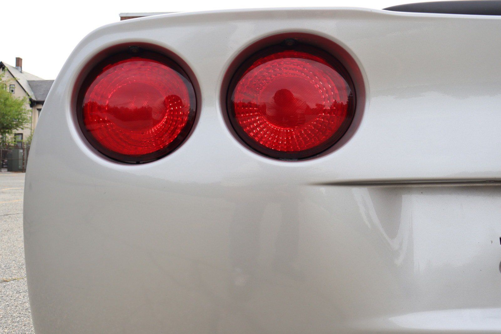 Used 2005 Chevrolet Corvette Coupe w/ Performance Handling Package RWD image 27