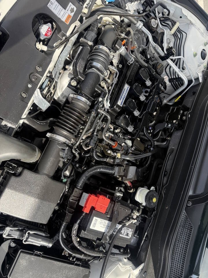 Used 2018 Honda Accord Touring image 21