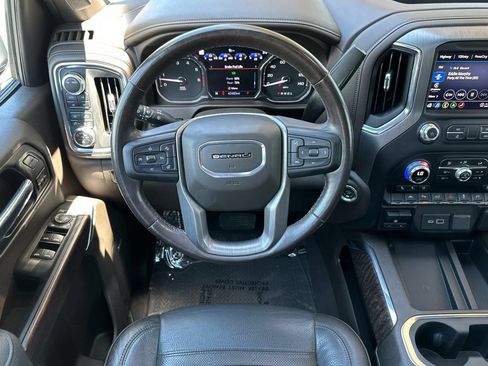 Used 2022 GMC Sierra 1500 Denali w/ Denali Reserve Package AWD/4WD image 15