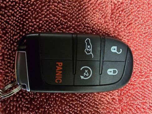 Used 2020 Dodge Durango R/T w/ Technology Group image 45