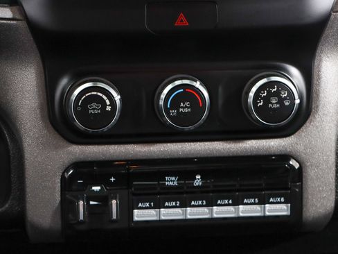 Used 2021 RAM 2500 Tradesman w/ Chrome Appearance Group image 22