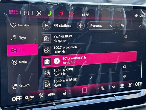 New 2026 Volkswagen Tiguan SE R-Line image 17