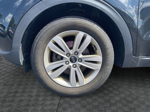 Used 2019 Kia Sportage LX AWD/4WD image 13