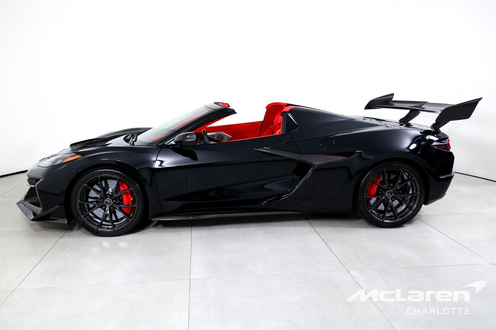 Used 2026 Chevrolet Corvette ZR1 w/ ZR1 Carbon Fiber Aero Package RWD image 6