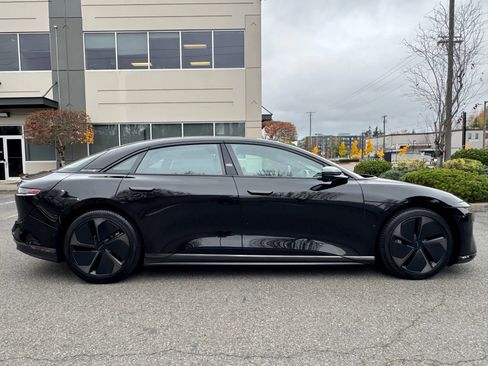 Used 2023 Lucid Air Touring image 12